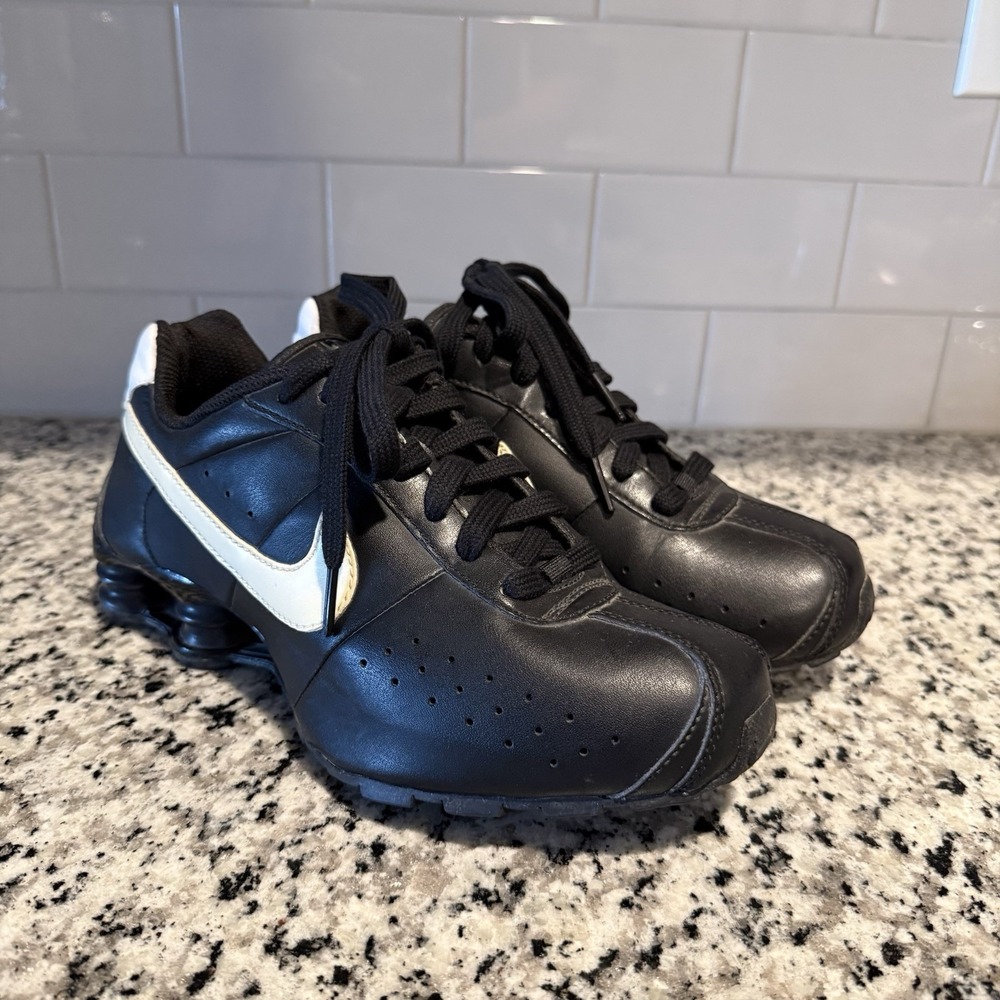 Nike Shox Mens Kids Boys Size 5 2011 Y2K Black Classic Casual Preppy